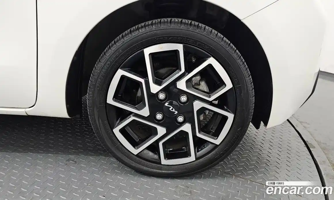 Kia Ray 2023 1.0 Автомат в Москве № 587215, фото 5