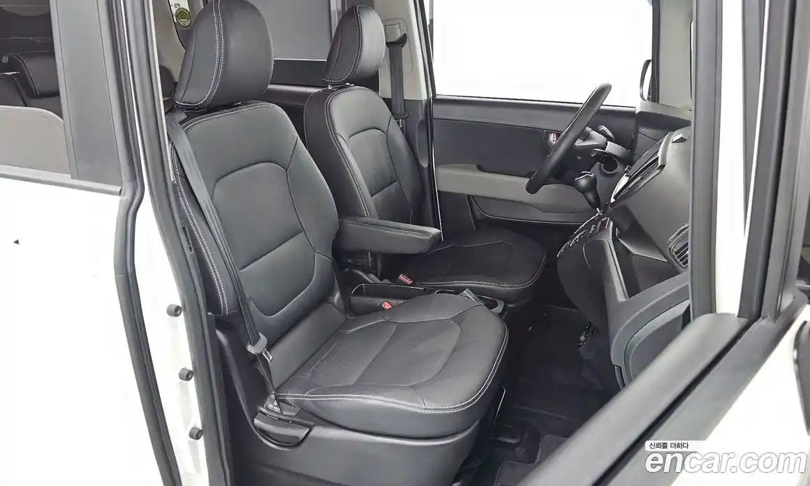 Kia Ray 2023 1.0 Автомат в Москве № 587215, фото 10