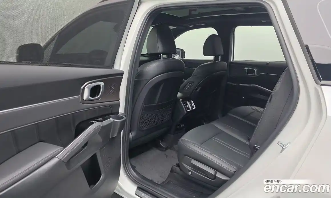 Kia Sorento 2024 2.2 Автомат в Москве № 587233, фото 17