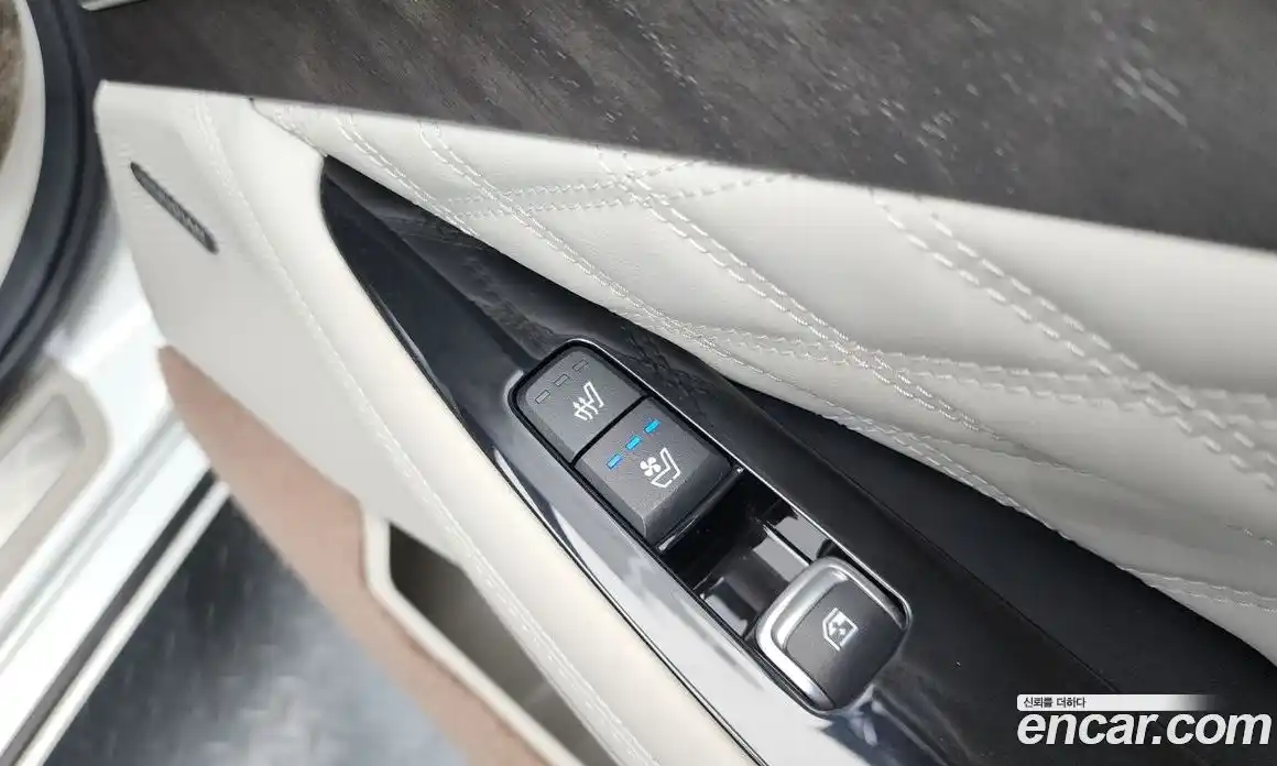 Kia K8 2022 2.5 Автомат в Москве № 587347, фото 18