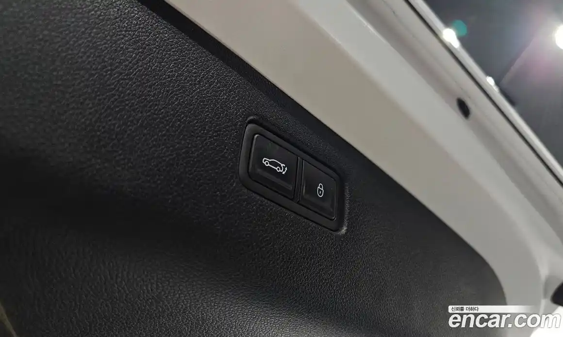 Genesis GV70 2023 2.5 Автомат в Москве № 588061, фото 18