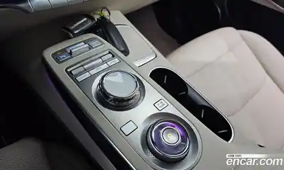 Genesis GV70 2023 2.5 Автомат в Москве № 588061, миниатюра 9