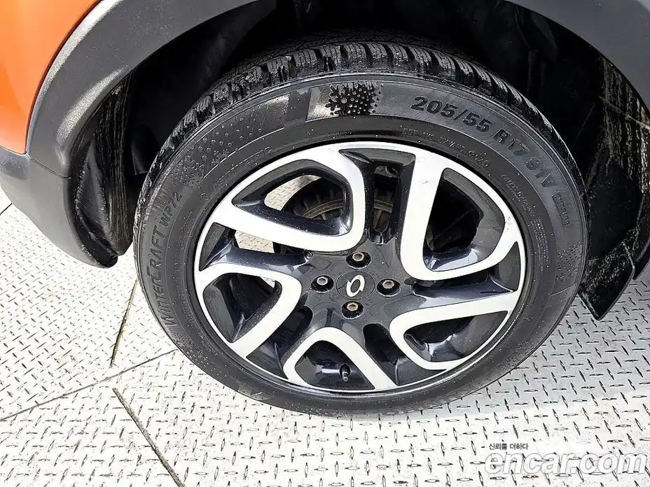 Renault QM3 2014 1.5 Автомат в Москве № 588559, фото 20