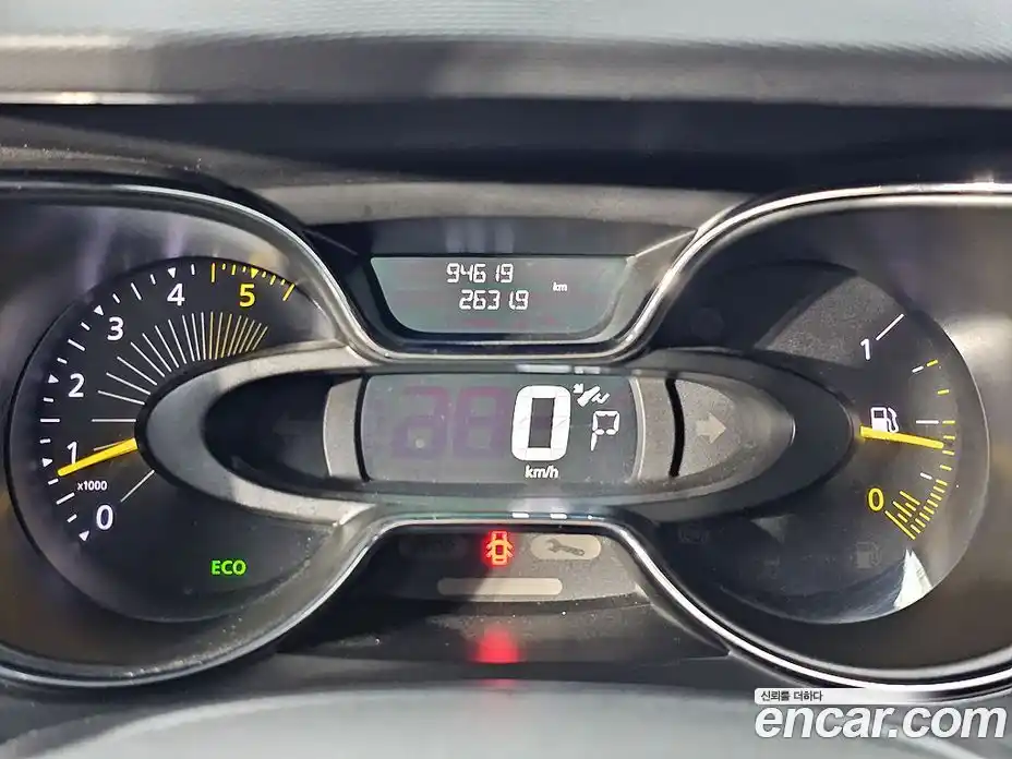 Renault QM3 2014 1.5 Автомат в Москве № 588559, фото 7