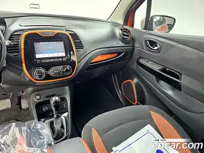 Renault QM3 2014 1.5 Автомат в Москве № 588559, миниатюра 10