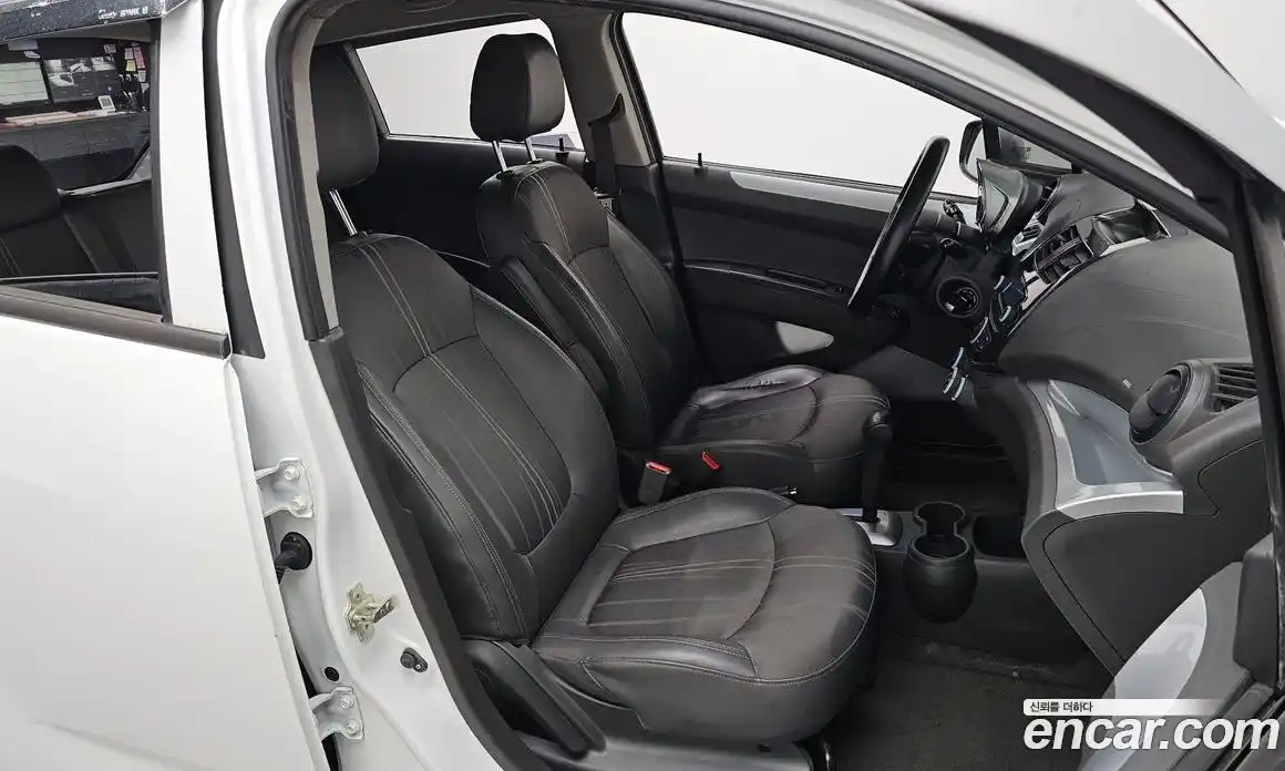 Chevrolet Spark 2014 1.0 Автомат в Москве № 589204, фото 9