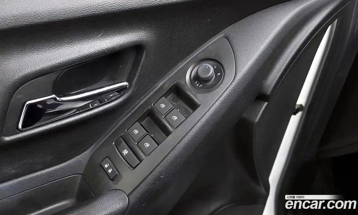 Chevrolet Trax 2016 1.4 Автомат в Москве № 589299, фото 19