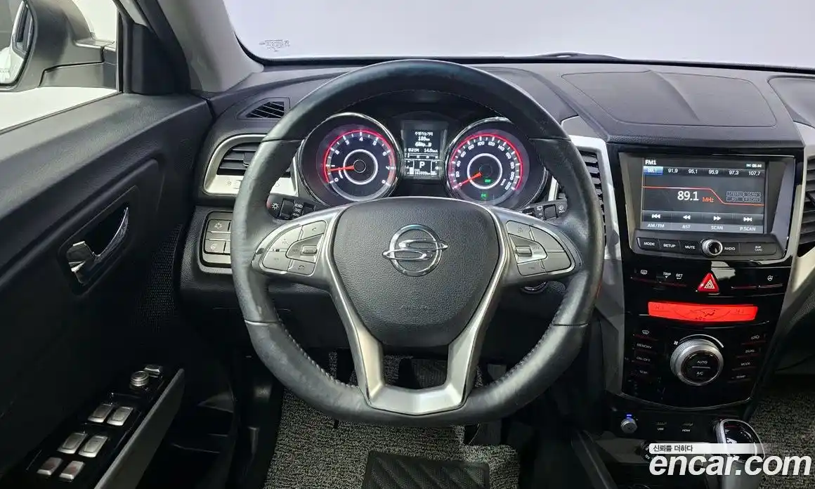 SsangYong TIBOLI 2016 1.6 Автомат в Москве № 589421, фото 13