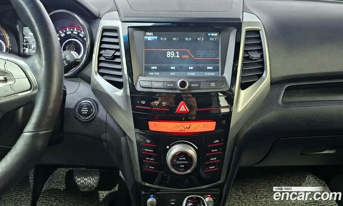 SsangYong TIBOLI 2016 1.6 Автомат в Москве № 589421, фото 15