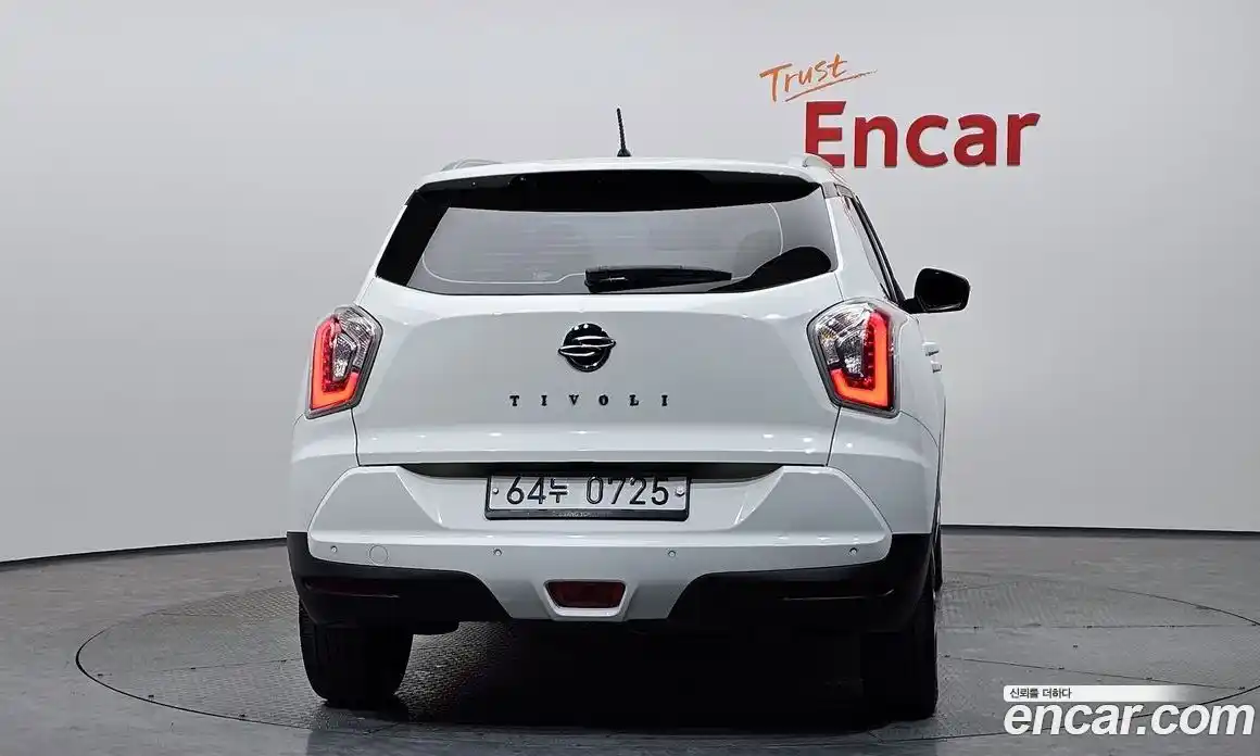 SsangYong TIBOLI 2016 1.6 Автомат в Москве № 589421, фото 4