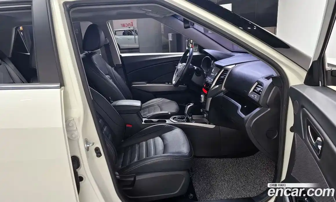 SsangYong TIBOLI 2016 1.6 Автомат в Москве № 589421, фото 10