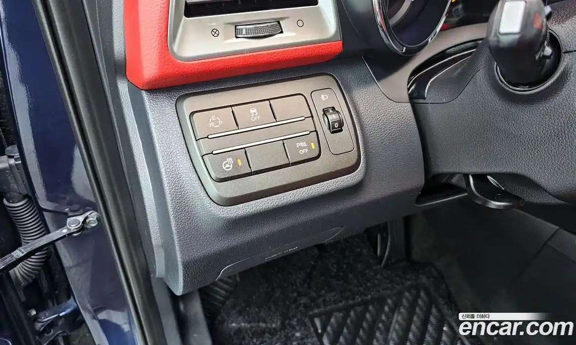 SsangYong TIBOLI 2015 1.6 Автомат в Москве № 589477, фото 16