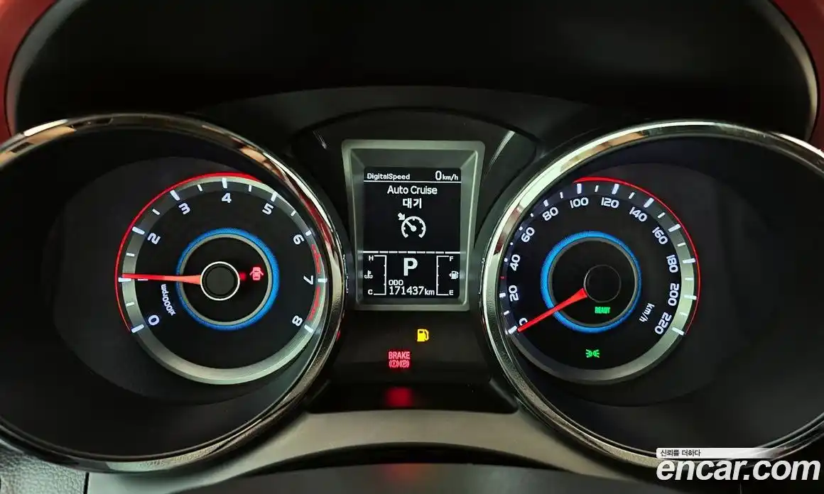 SsangYong TIBOLI 2015 1.6 Автомат в Москве № 589477, фото 8