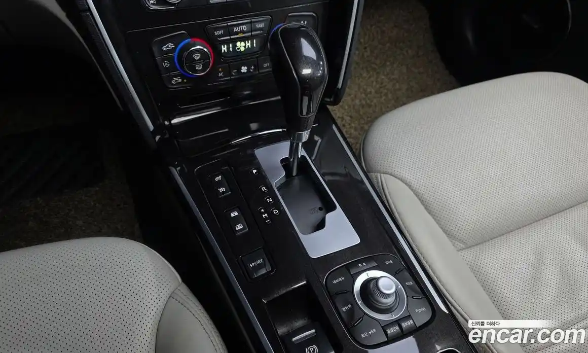 Renault SM7 2017 2.5 Автомат в Москве № 589503, фото 9