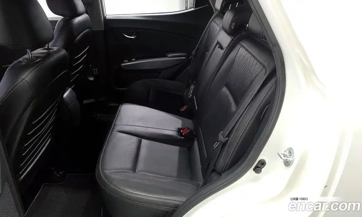 SsangYong TIBOLI 2018 1.6 Автомат в Москве № 589563, фото 12