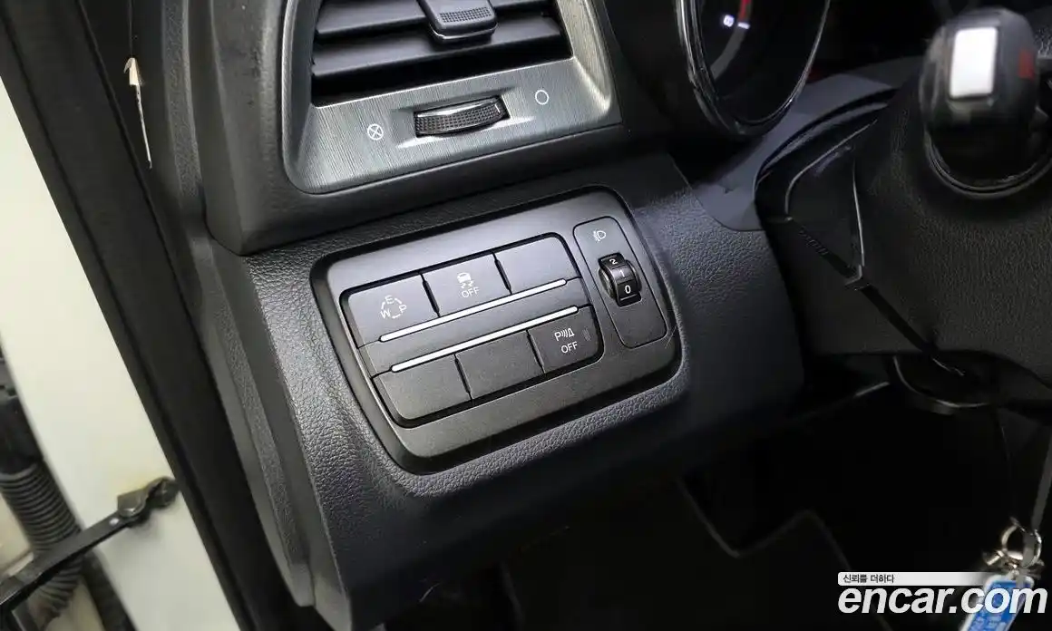 SsangYong TIBOLI 2018 1.6 Автомат в Москве № 589563, фото 18