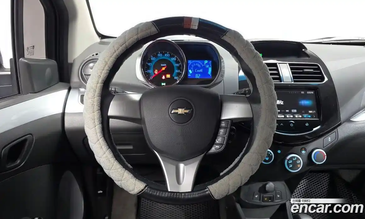 Chevrolet Spark 2014 1.0 Автомат в Москве № 589776, фото 13