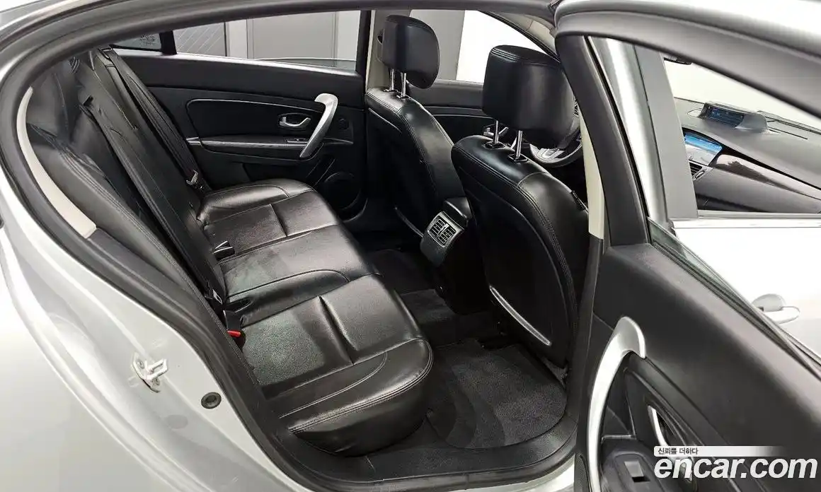 Renault SM5 2014 2.0 Автомат в Москве № 590055, фото 12