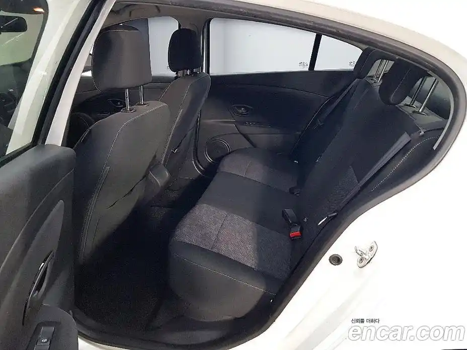 Renault SM3 2014 1.6 Автомат в Москве № 590210, фото 9