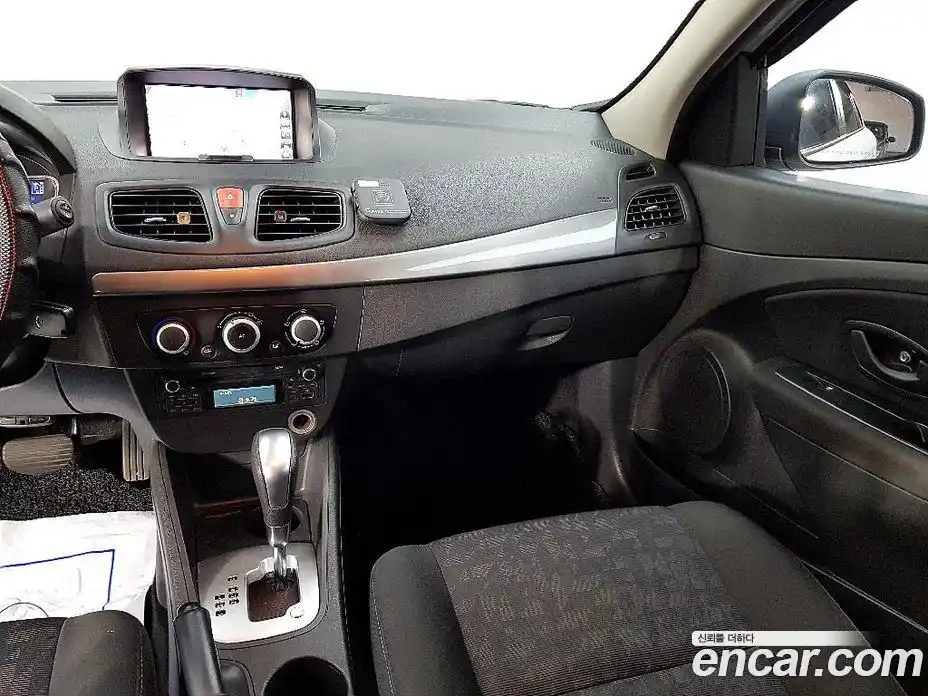 Renault SM3 2014 1.6 Автомат в Москве № 590210, фото 10