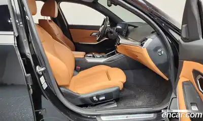 BMW 3-Series 2023 2.0 Автомат в Москве № 590979, миниатюра 11