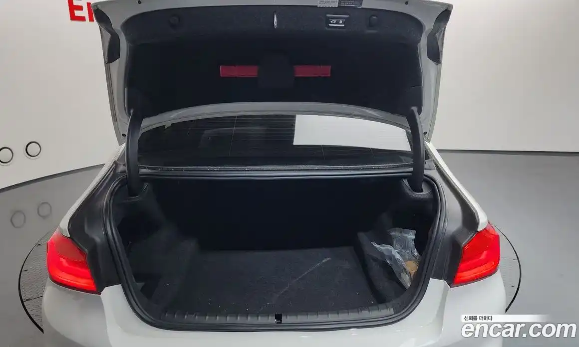 BMW 5-Series 2019 2.0 Автомат в Москве № 591708, фото 20