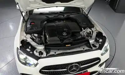 Mercedes-Benz E-Class 2023 2.0 Автомат в Москве № 592042, миниатюра 6