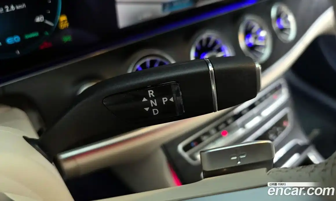 Mercedes-Benz E-Class 2023 2.0 Автомат в Москве № 592042, фото 9