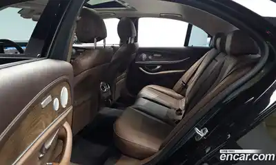 Mercedes-Benz E-Class 2020 2.0 Автомат в Москве № 592536, миниатюра 11