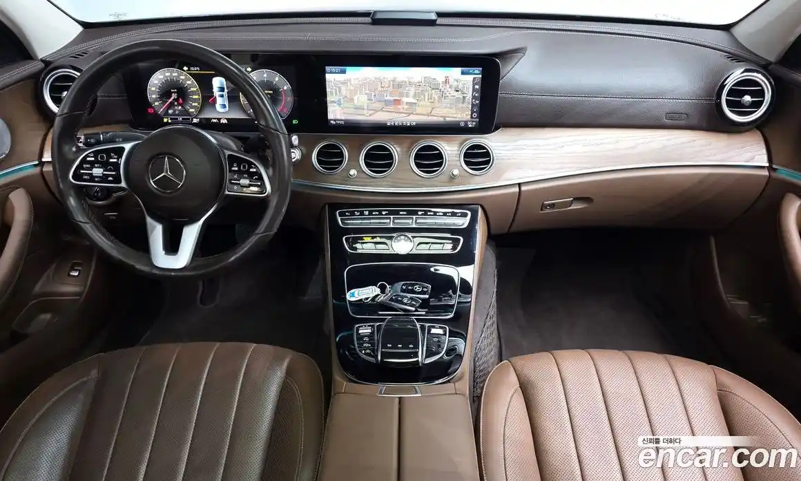 Mercedes-Benz E-Class 2020 2.0 Автомат в Москве № 592536, фото 6