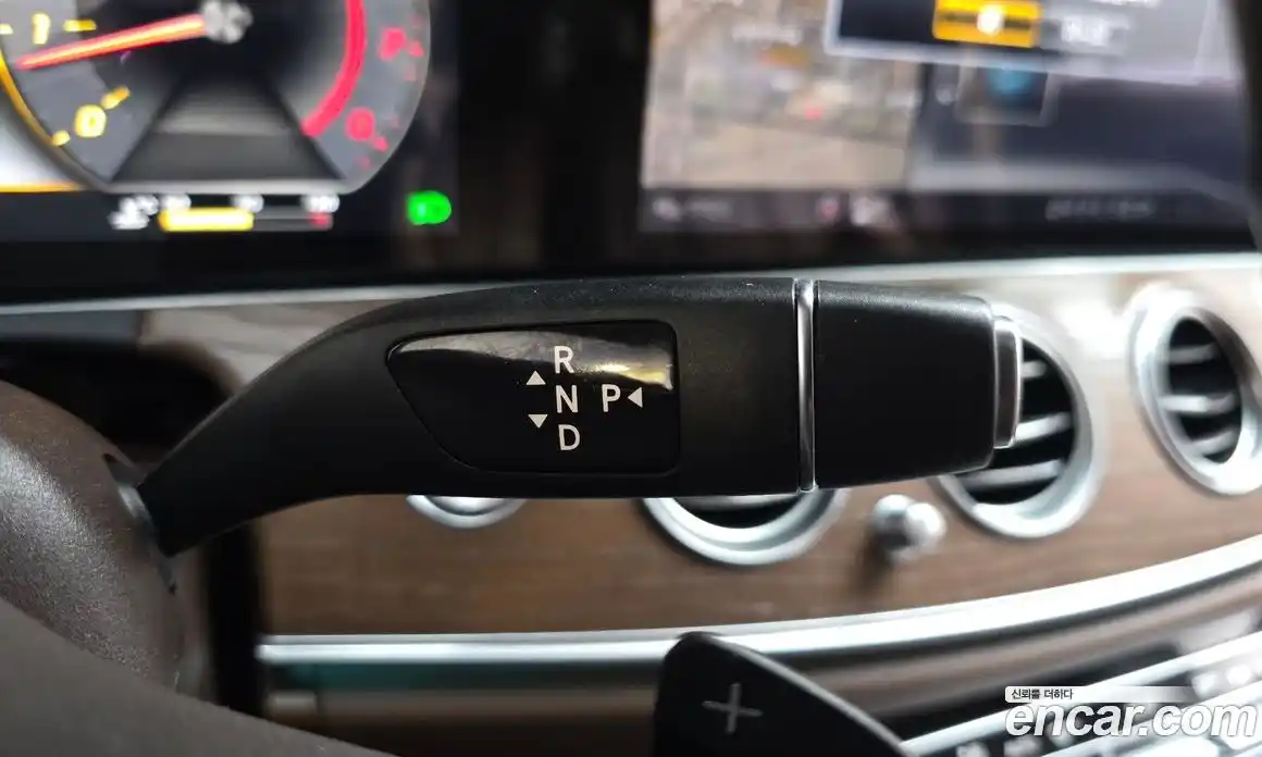 Mercedes-Benz E-Class 2020 2.0 Автомат в Москве № 592536, фото 8