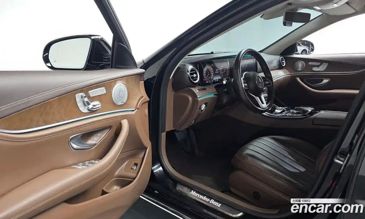 Mercedes-Benz E-Class 2020 2.0 Автомат в Москве № 592536, фото 10