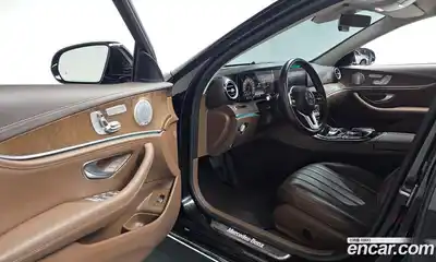 Mercedes-Benz E-Class 2020 2.0 Автомат в Москве № 592536, миниатюра 10
