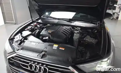 Audi A6 2023 2.0 Автомат в Москве № 592884, миниатюра 5