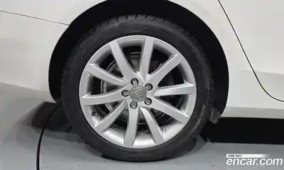 Audi A4 2013 2.0 Автомат в Москве № 593340, миниатюра 5