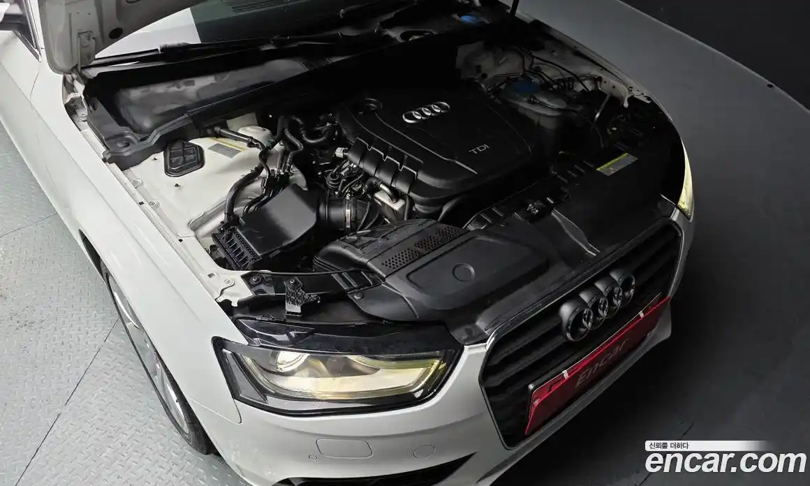 Audi A4 2013 2.0 Автомат в Москве № 593340, фото 6