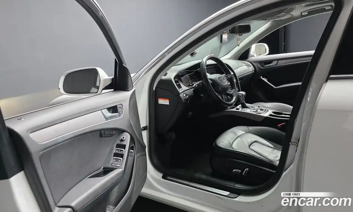 Audi A4 2013 2.0 Автомат в Москве № 593340, фото 10