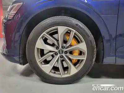 Audi e-tron 2020 Автомат в Москве № 593390, миниатюра 6