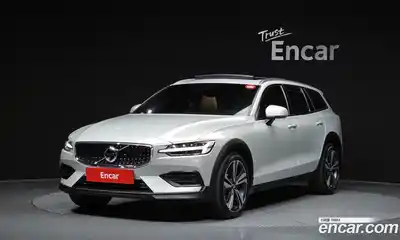 Volvo V60, 2021