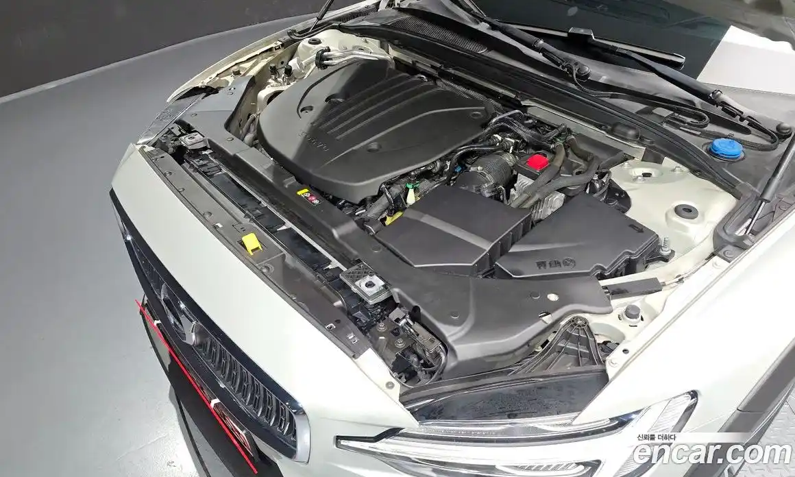 Volvo V60 2021 2.0 Автомат в Москве № 593646, фото 6