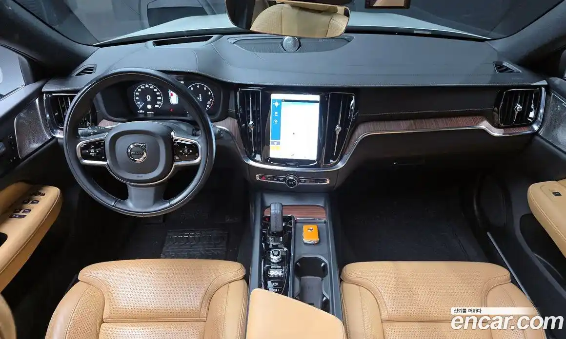 Volvo V60 2021 2.0 Автомат в Москве № 593646, фото 7