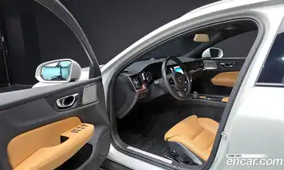 Volvo V60 2021 2.0 Автомат в Москве № 593646, миниатюра 10