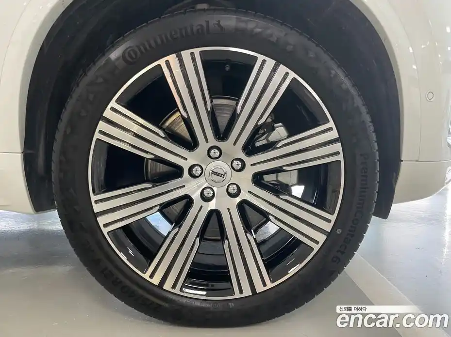 Volvo XC90 2025 2.0 Автомат в Москве № 593810, фото 5