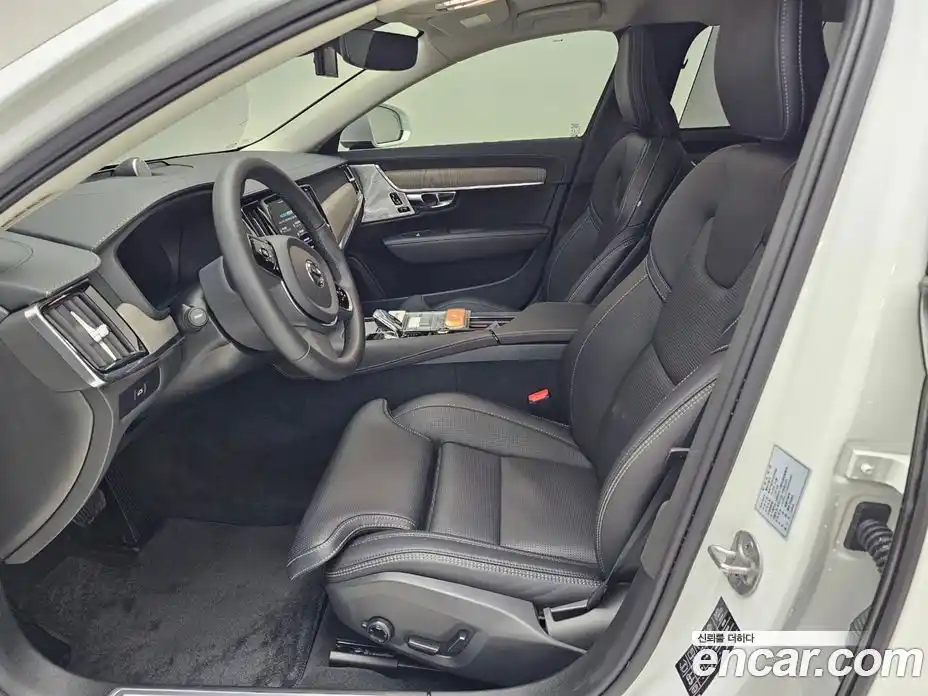 Volvo S90 2024 2.0 Автомат в Москве № 593829, фото 15