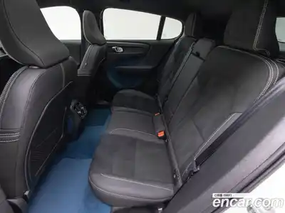 Volvo C40 2024 Автомат в Москве № 593857, миниатюра 11