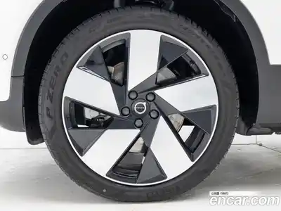 Volvo C40 2024 Автомат в Москве № 593857, миниатюра 5