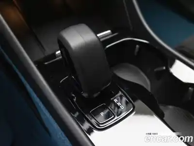 Volvo C40 2024 Автомат в Москве № 593857, миниатюра 9