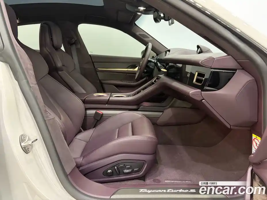 Porsche Taycan 2024 0.1 Автомат в Москве № 594393, фото 12