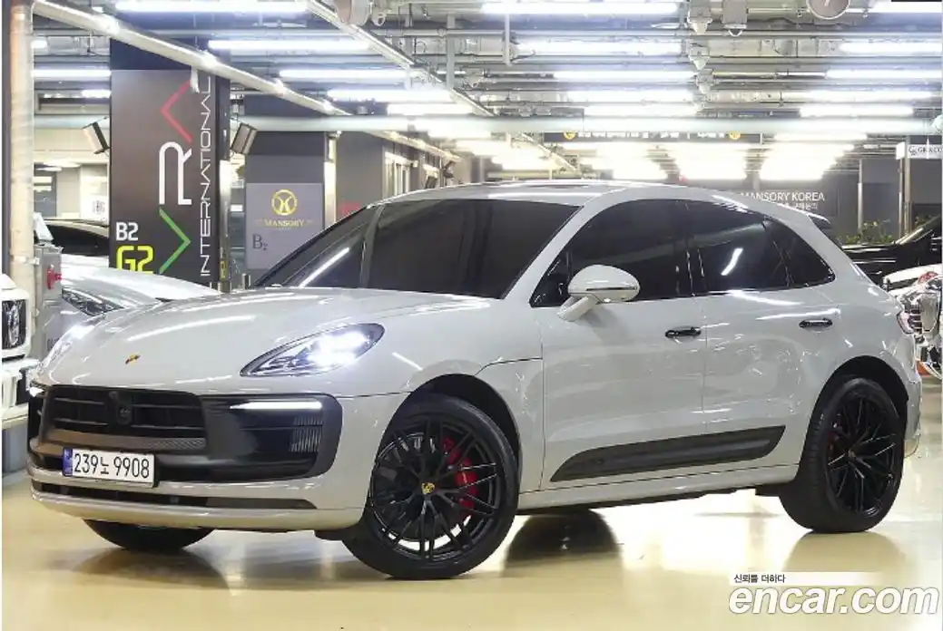 Porsche Macan 2024 1.6 Автомат в Москве № 594413, фото 1