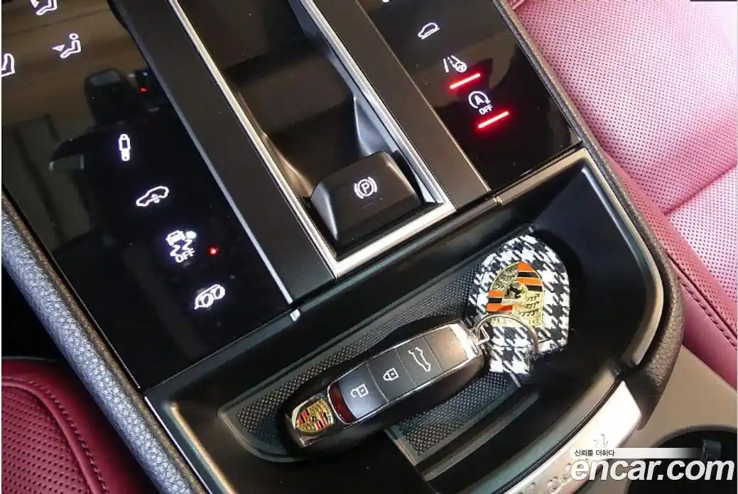 Porsche Macan 2024 1.6 Автомат в Москве № 594413, фото 15